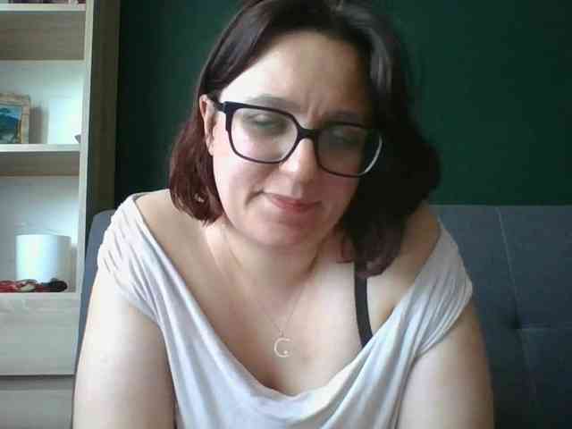 sensualParis webcam