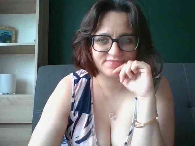 sensualParis webcam