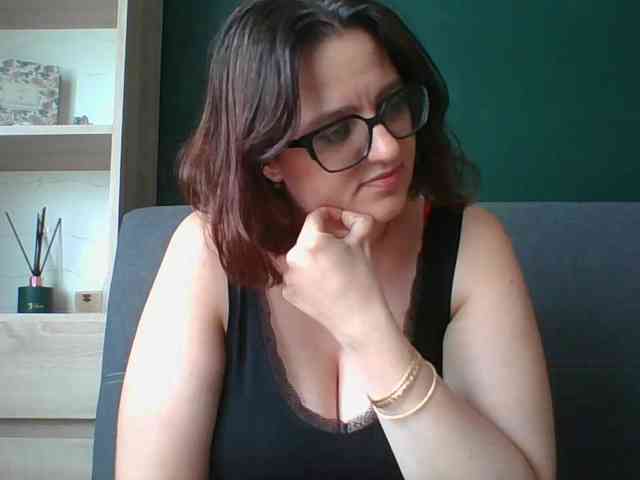 Model: sensualParis