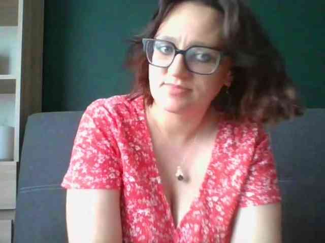 sensualParis webcam