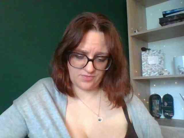 sensualParis webcam