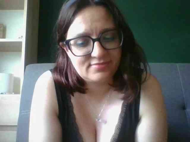 sensualParis webcam