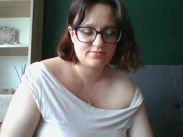 sensualParis webcam