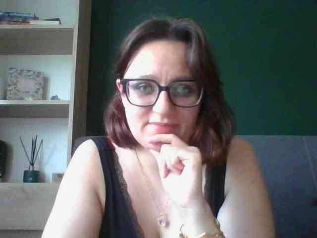 sensualParis webcam
