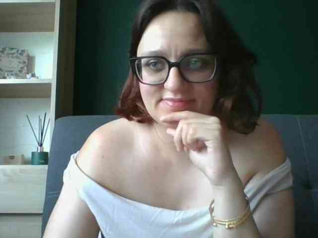 sensualParis webcam