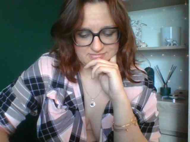 sensualParis webcam