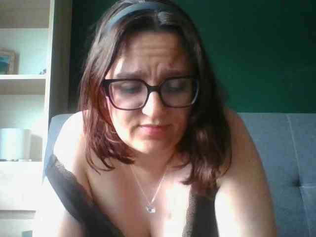 sensualParis webcam