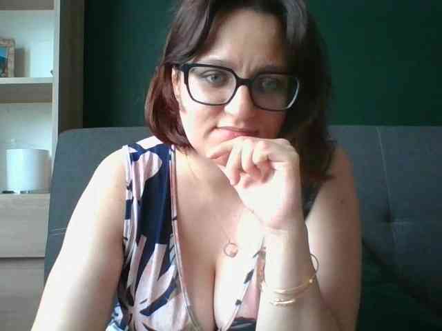 Model: sensualParis