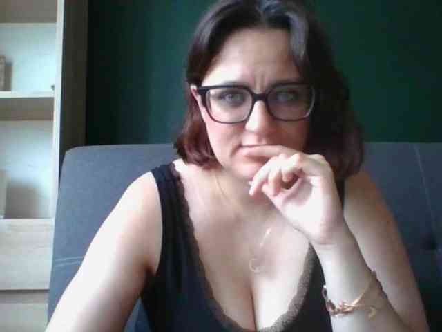 Model: sensualParis