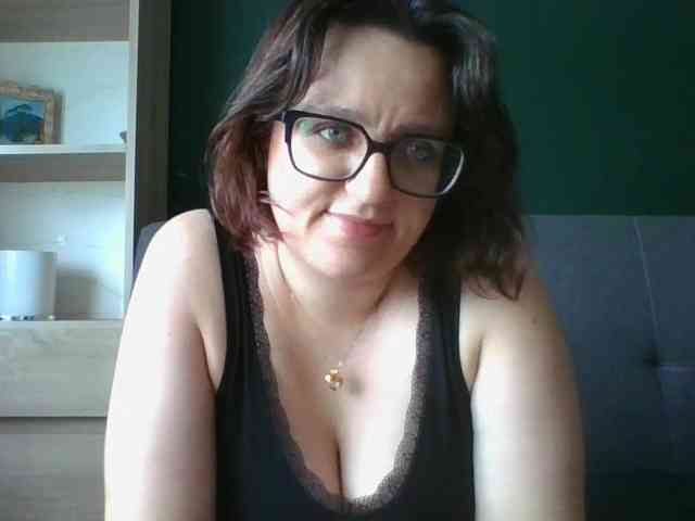 sensualParis webcam