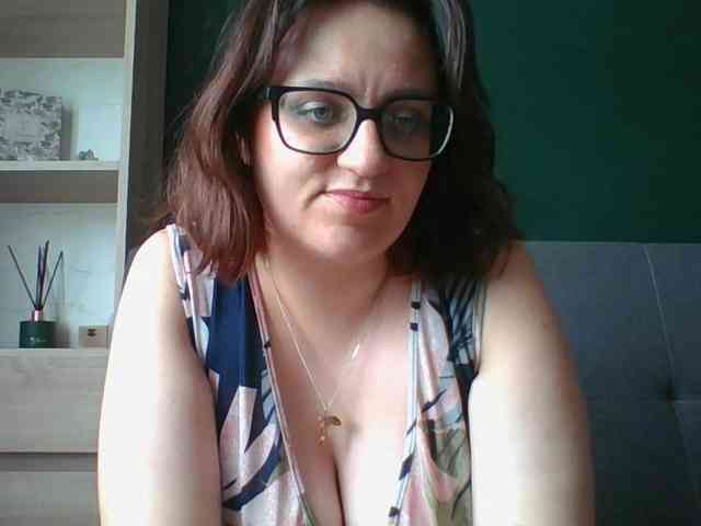 sensualParis webcam