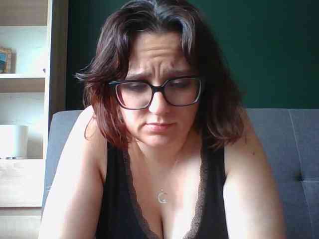 sensualParis webcam