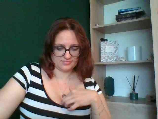 sensualParis webcam