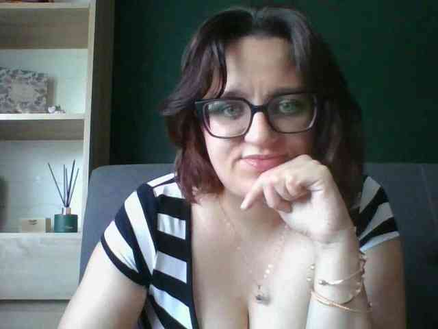 sensualParis webcam