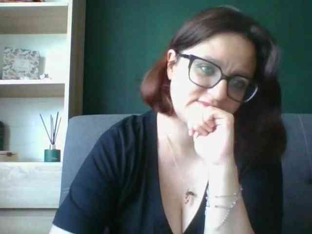 sensualParis webcam