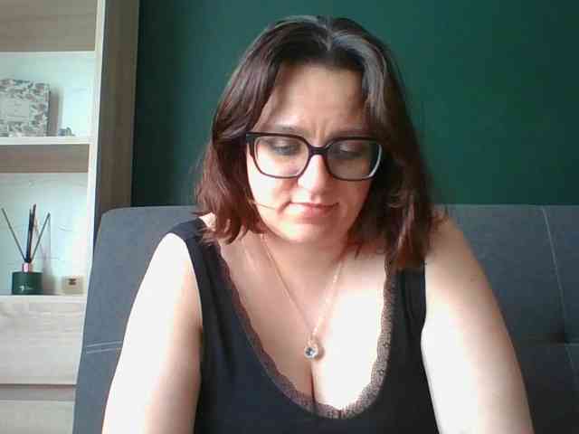 sensualParis Live Webcam on BongaCams