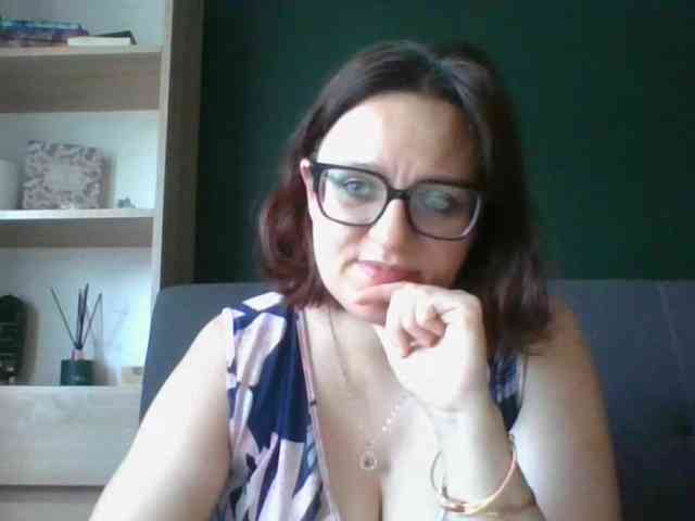 sensualParis webcam