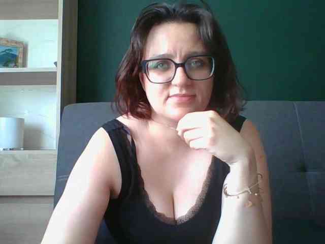 sensualParis webcam