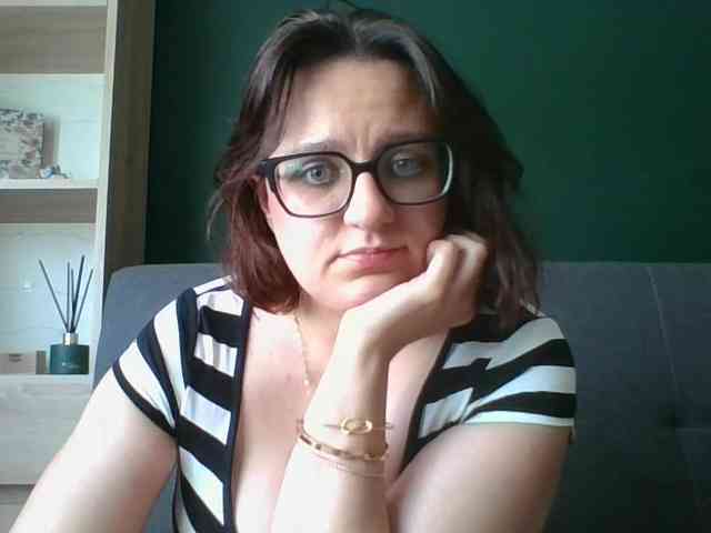 sensualParis webcam