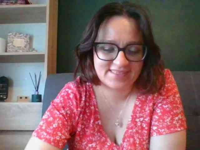 sensualParis webcam