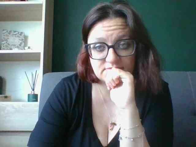 sensualParis webcam
