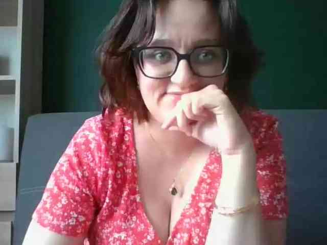 sensualParis webcam