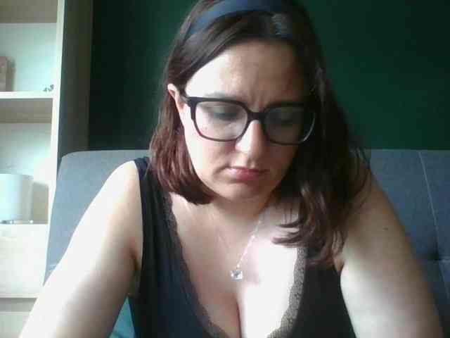 sensualParis webcam