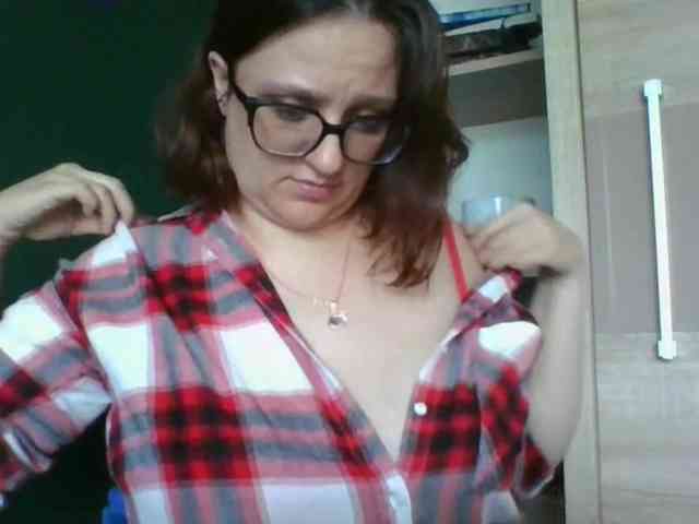 sensualParis Live Webcam on BongaCams