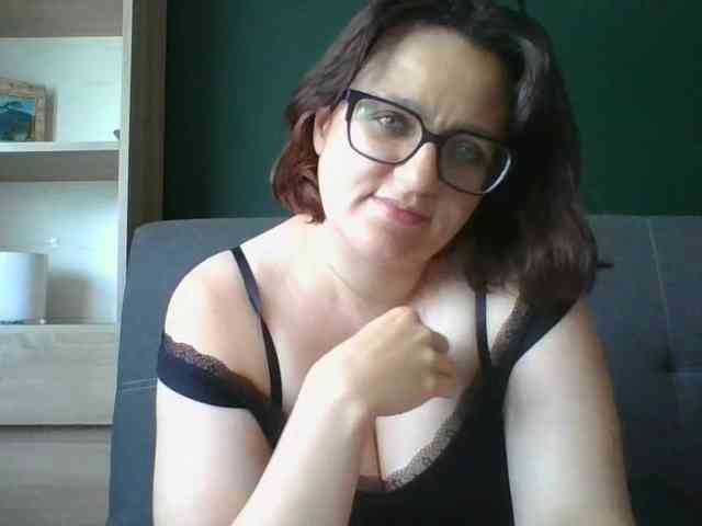 sensualParis webcam