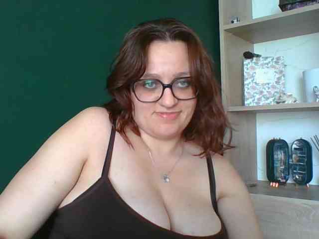 sensualParis webcam