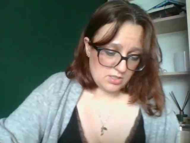 sensualParis webcam
