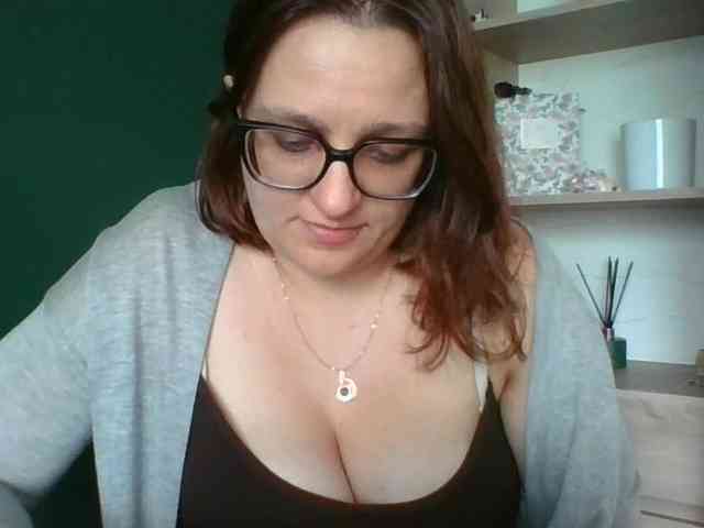 sensualParis webcam