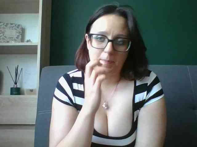 sensualParis webcam
