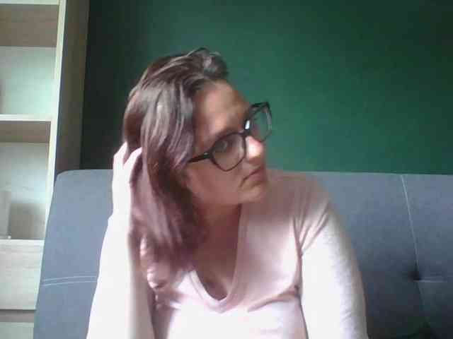 sensualParis webcam