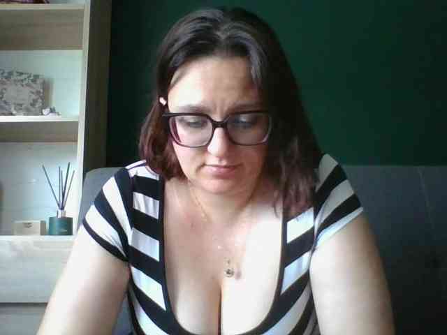 sensualParis webcam
