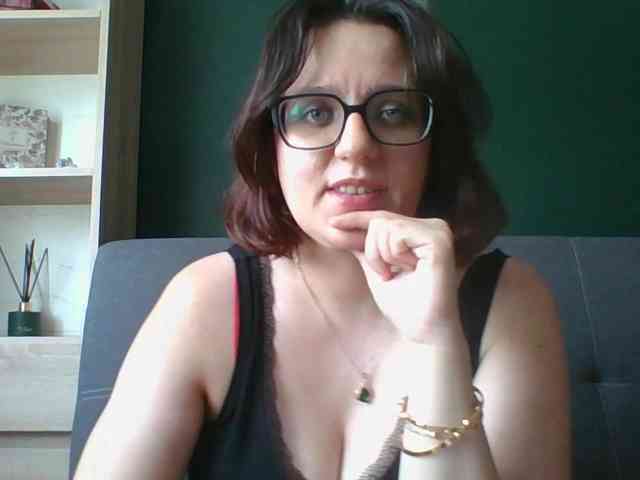 sensualParis webcam