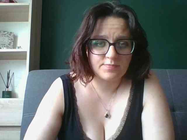 sensualParis webcam