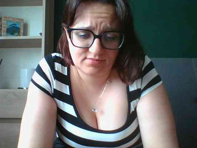 sensualParis webcam