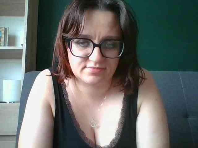 sensualParis webcam