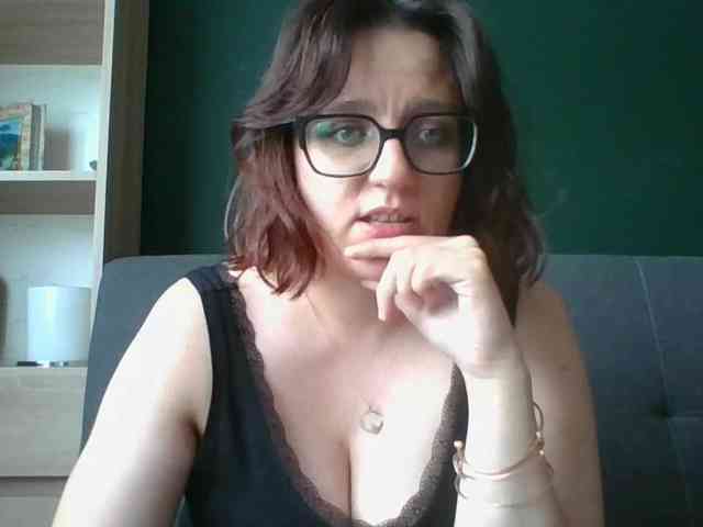 sensualParis webcam