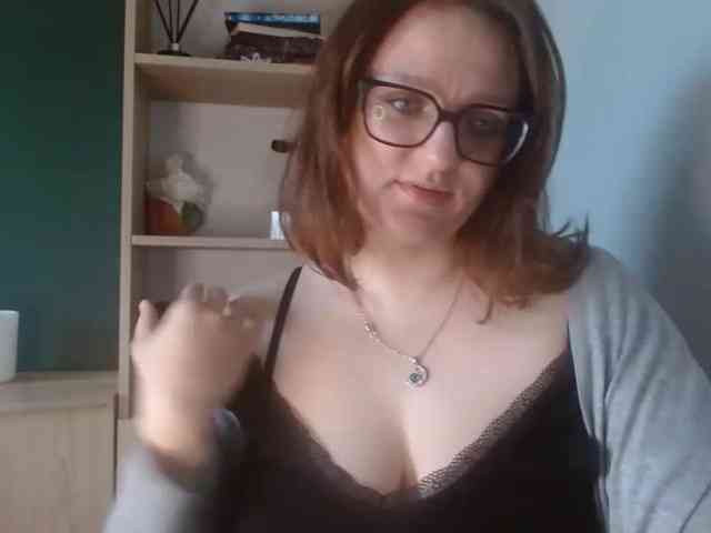 sensualParis webcam