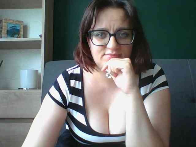 sensualParis webcam