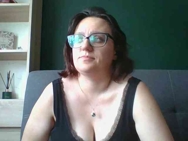 Model: sensualParis