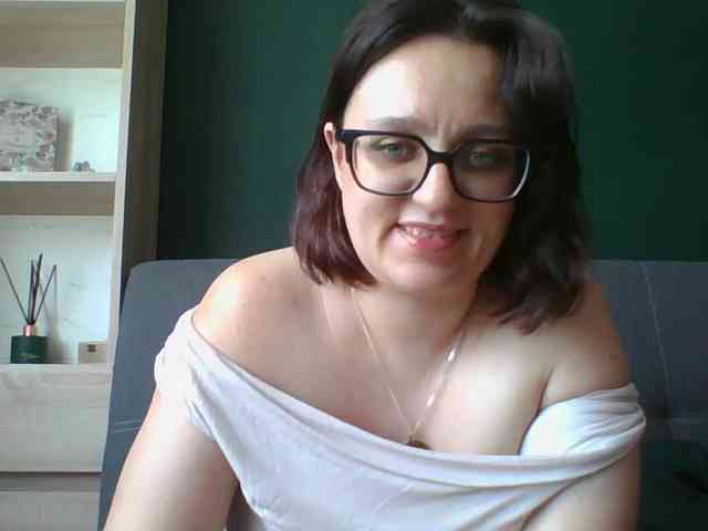 sensualParis webcam