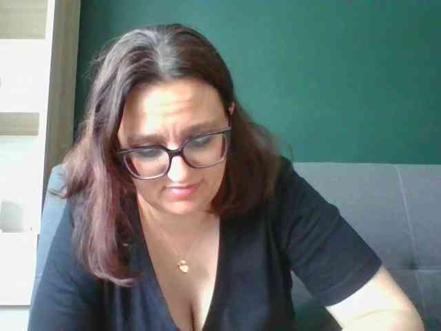 sensualParis webcam