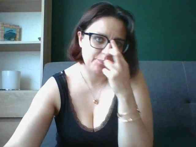 sensualParis webcam