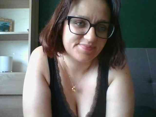 sensualParis webcam