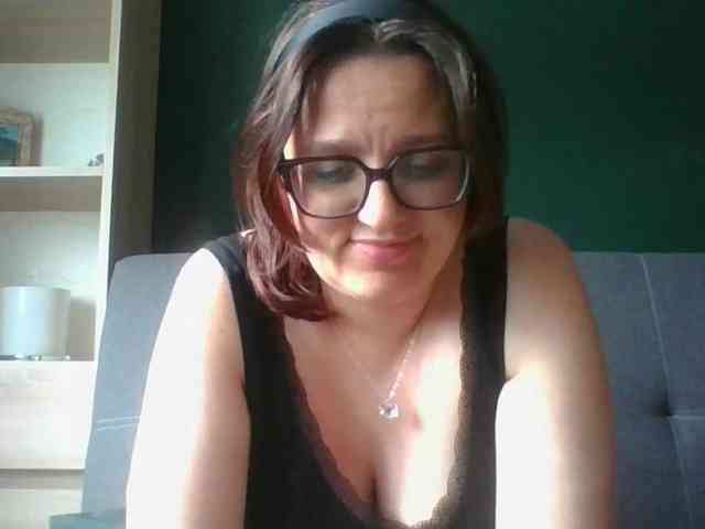 sensualParis webcam