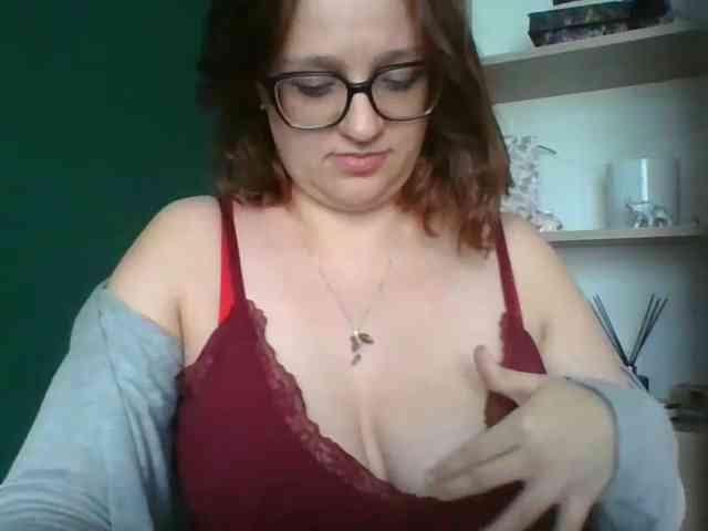 sensualParis's webcam live show