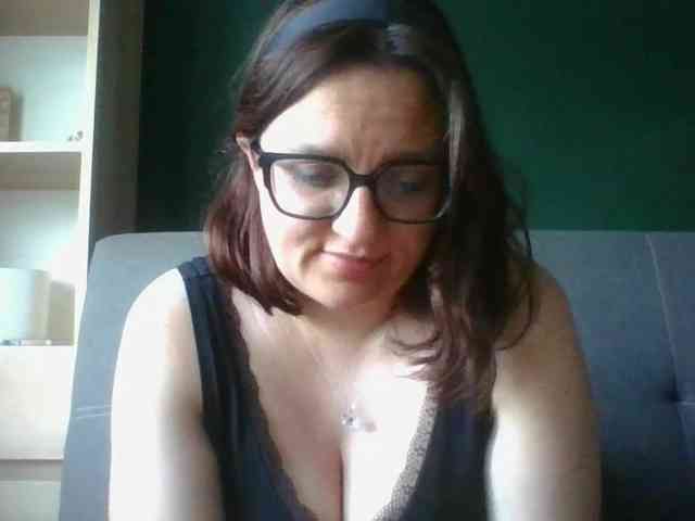 sensualParis webcam